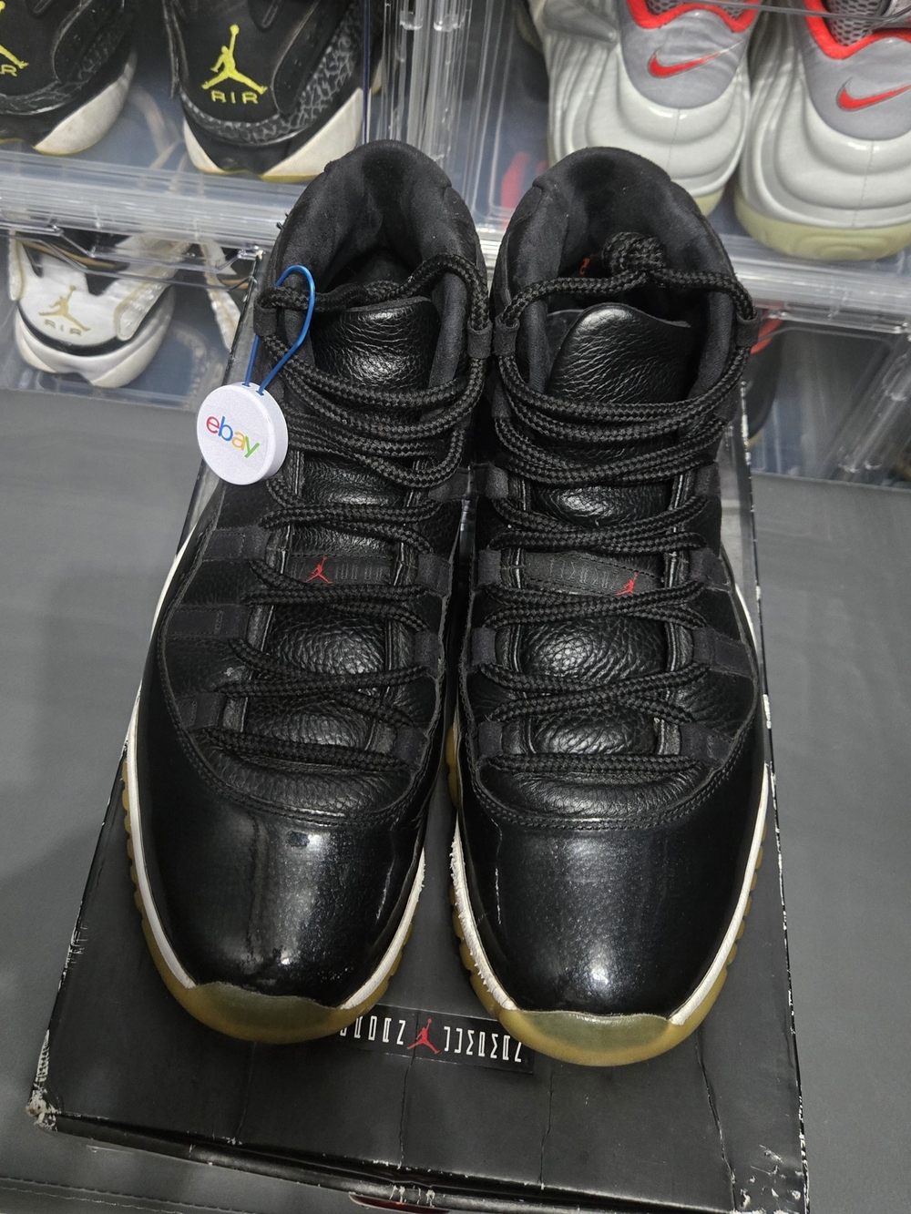 Mens Nike Jordan 11 Retro 72-10 (Size 11)